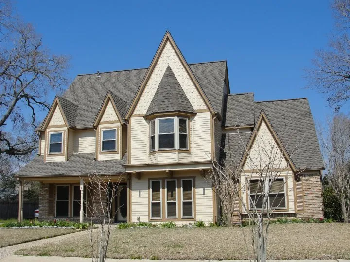 Slide of M&M Roofing, Siding & Windows