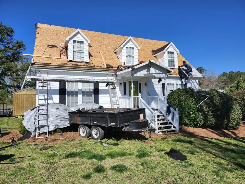 Slide of M&M Roofing