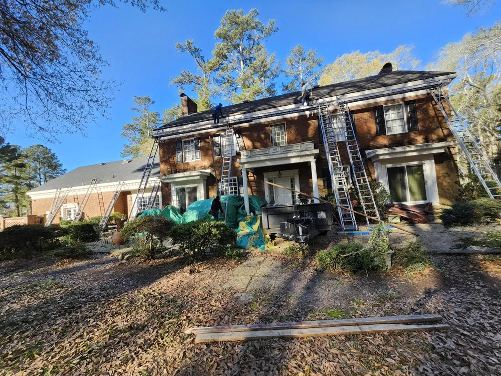 Slide of M&M Roofing