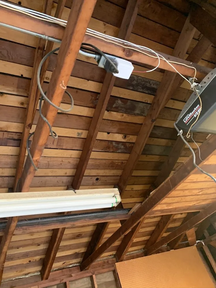 Reliable roof inspection experts serving La Crescenta, CA - MMM Remodeling & Construction