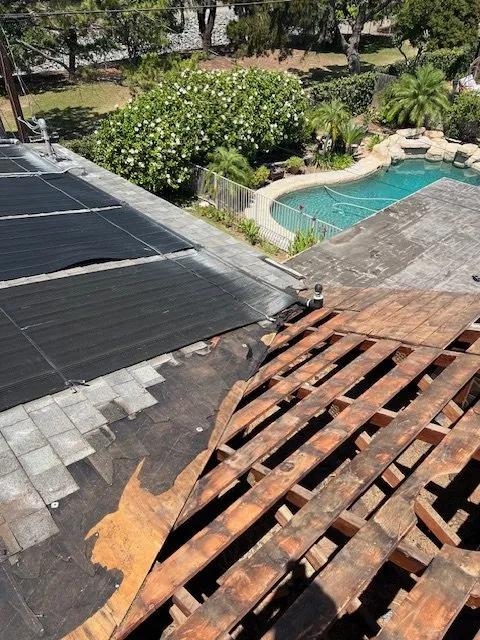 Slide of MMM Roofing