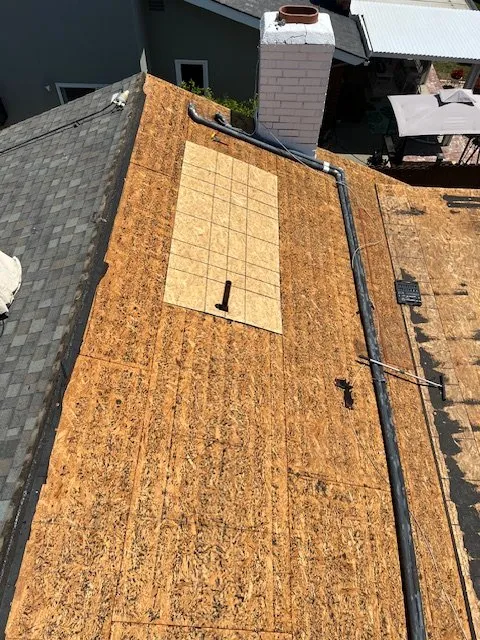 Slide of MMM Roofing