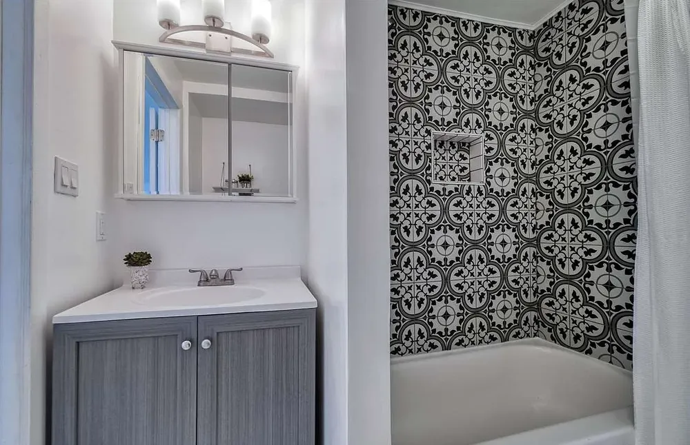 Slide of MMR Contracting