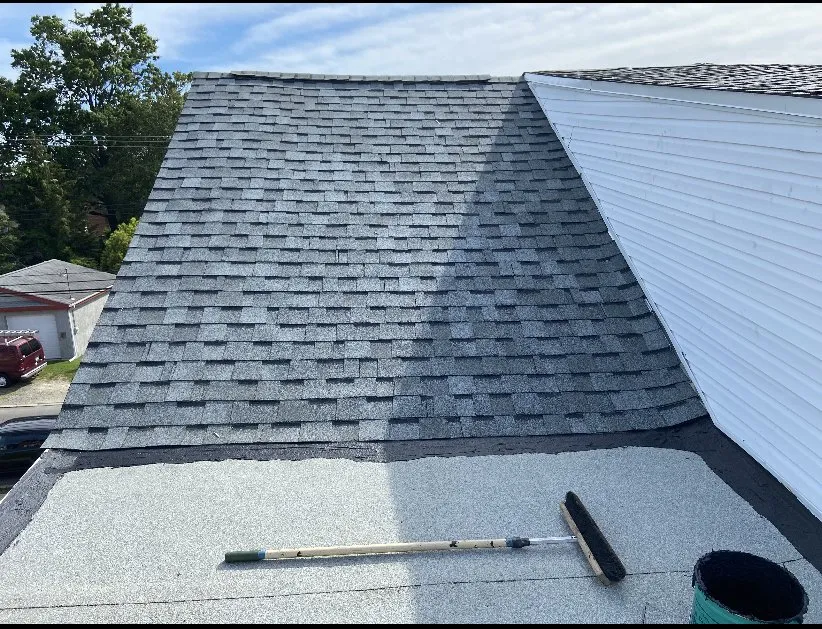 Slide of MnM Roofing