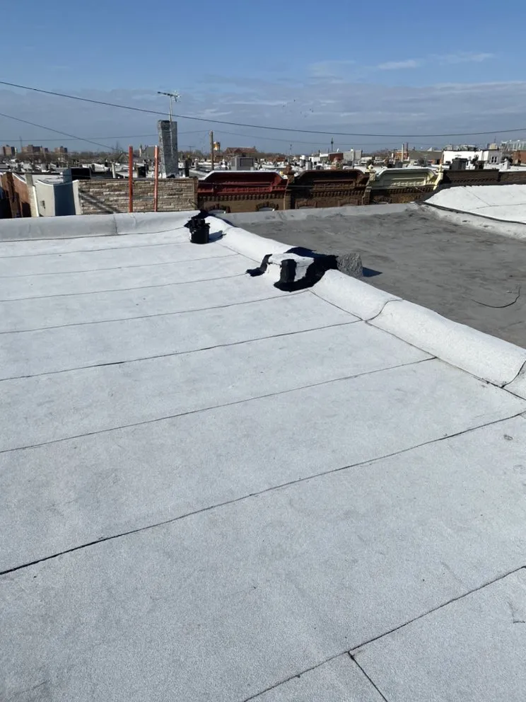 Slide of MnM Roofing