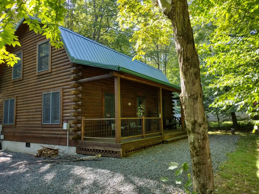 Top-rated residential roofing service experts serving Greentown, PA - MNM Roofing Professionals