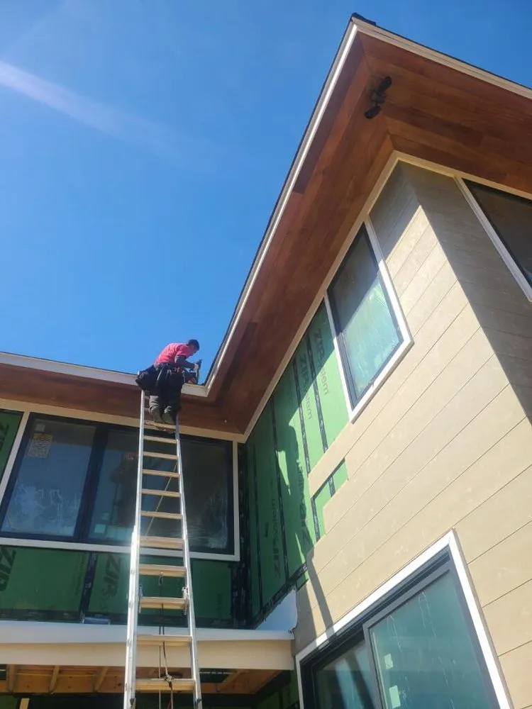 Slide of M&O General Contractor