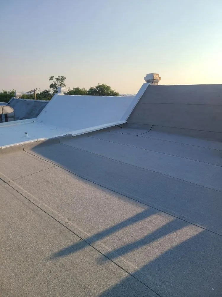 Slide of M&O General Contractor