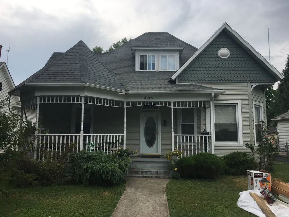 Slide of Mo Shingles