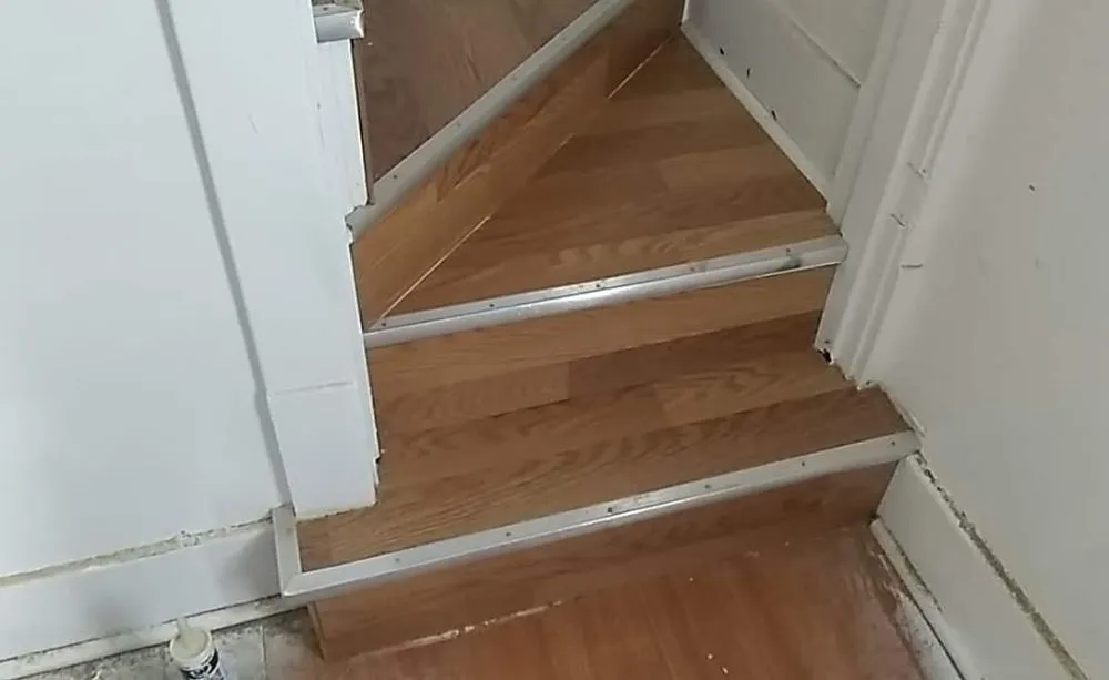 Slide of Mobile Maintenance