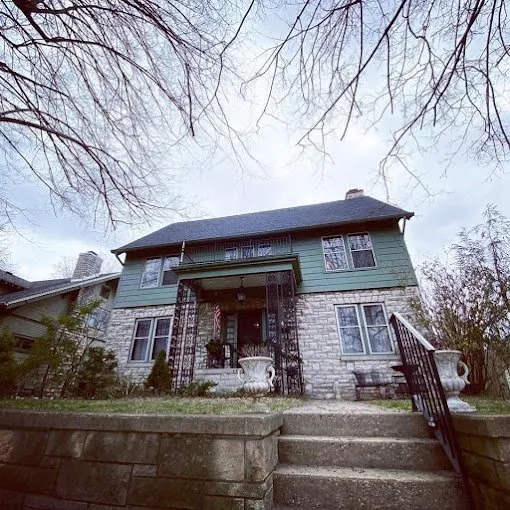 Slide of Mobley’s Roofing