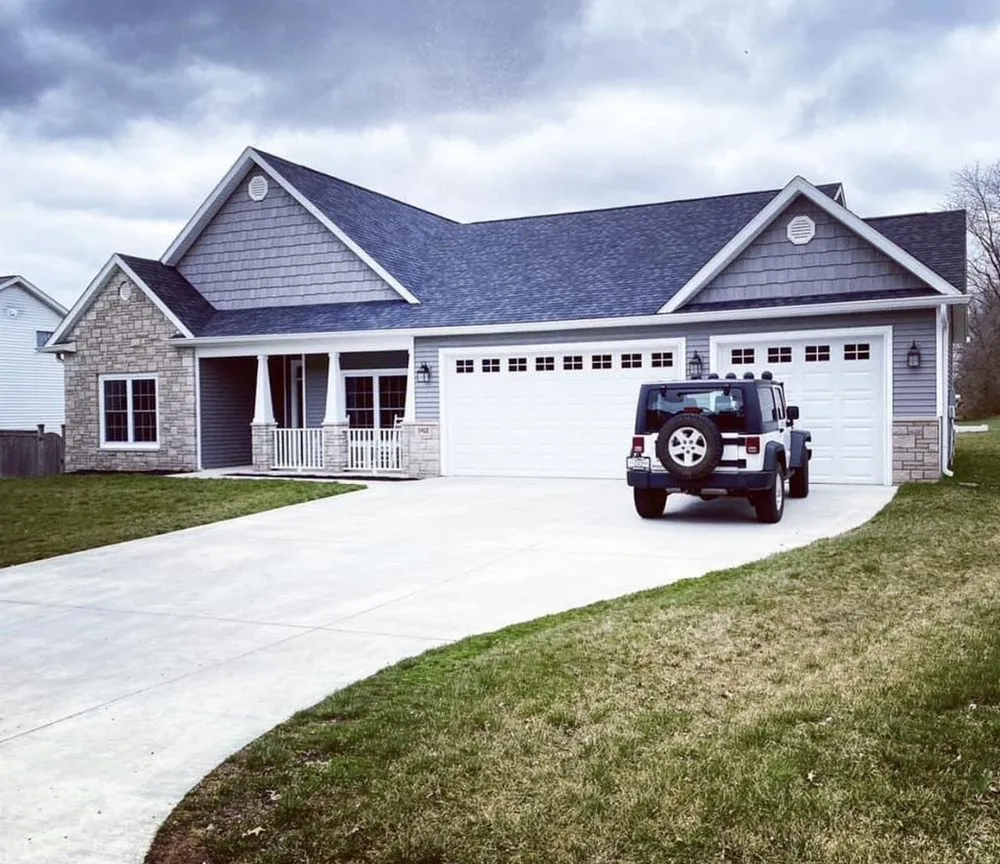 Slide of Mobley’s Roofing