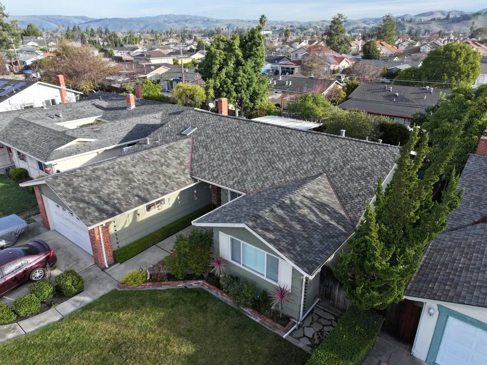 Slide of Moctezuma Roofing