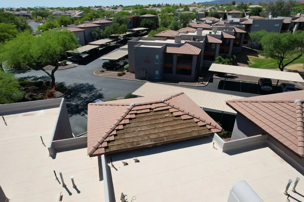 Slide of Modern Desert Roofing