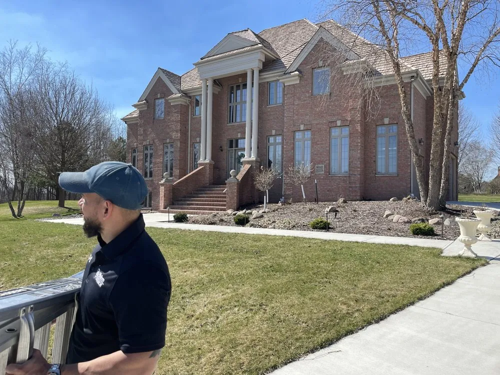 Slide of Modern Exterior