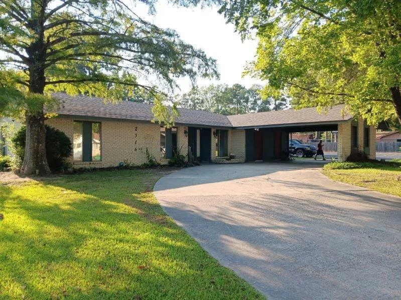 Slide of Modern Home Concepts Roofing and Construction