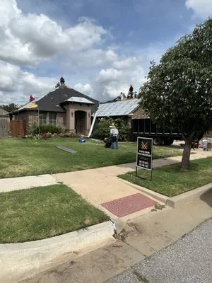 Modern Image Construction Logo