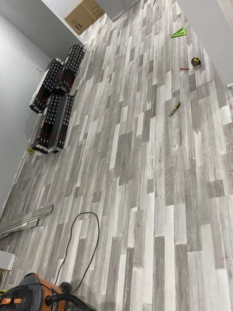 Slide of Modern Lines Construction