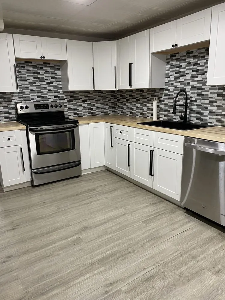 Slide of Modern Lines Construction