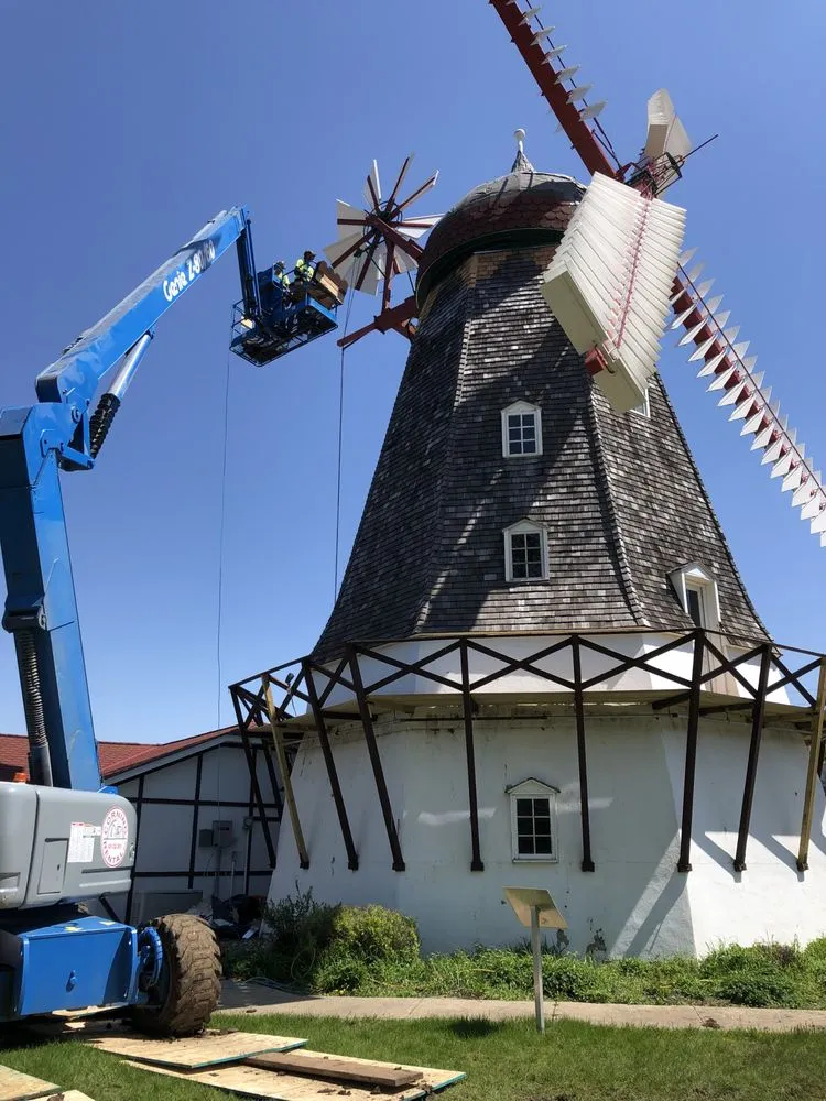 Licensed roof repair in Elk Horn, IA by Modern Roofing