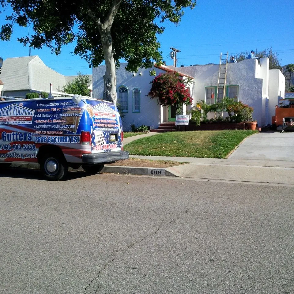 Slide of Modern Roofing Inc