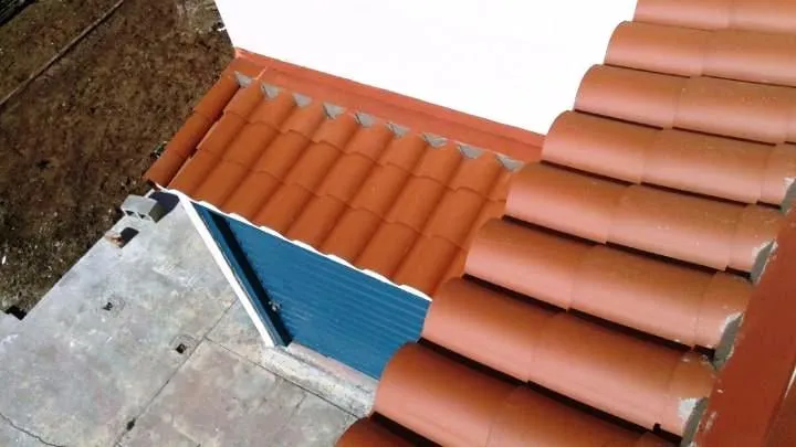 Slide of Modern Roofing Inc