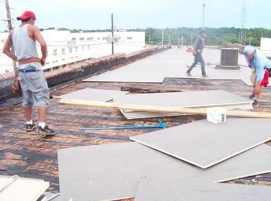 Modern Roofing Logo