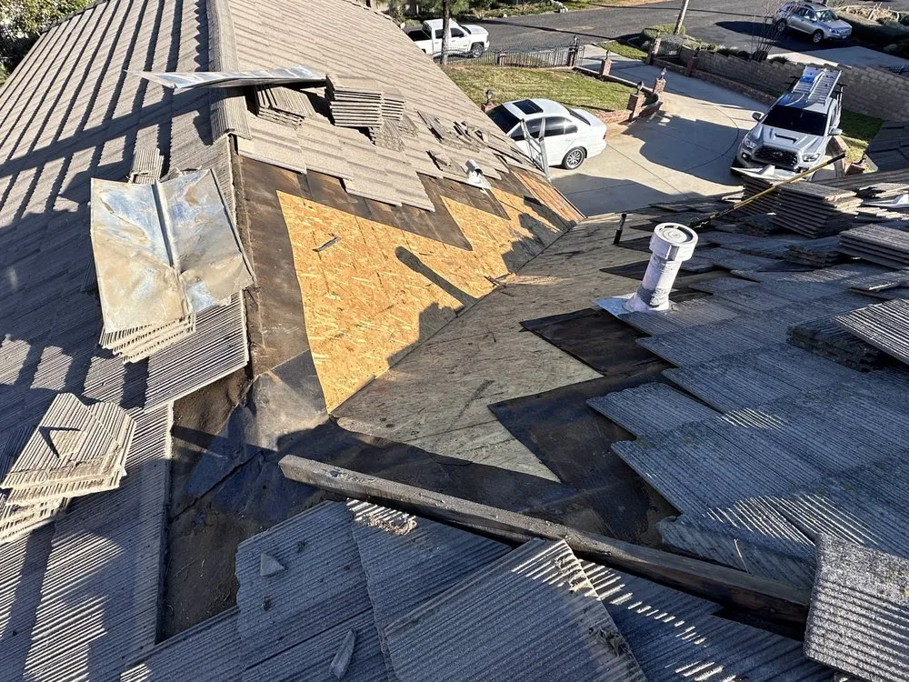 Slide of Modern Roofing Solutions