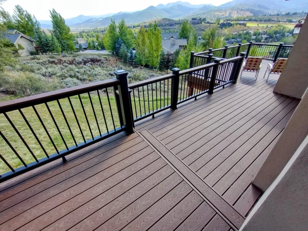 Slide of Modern Rustic Builders