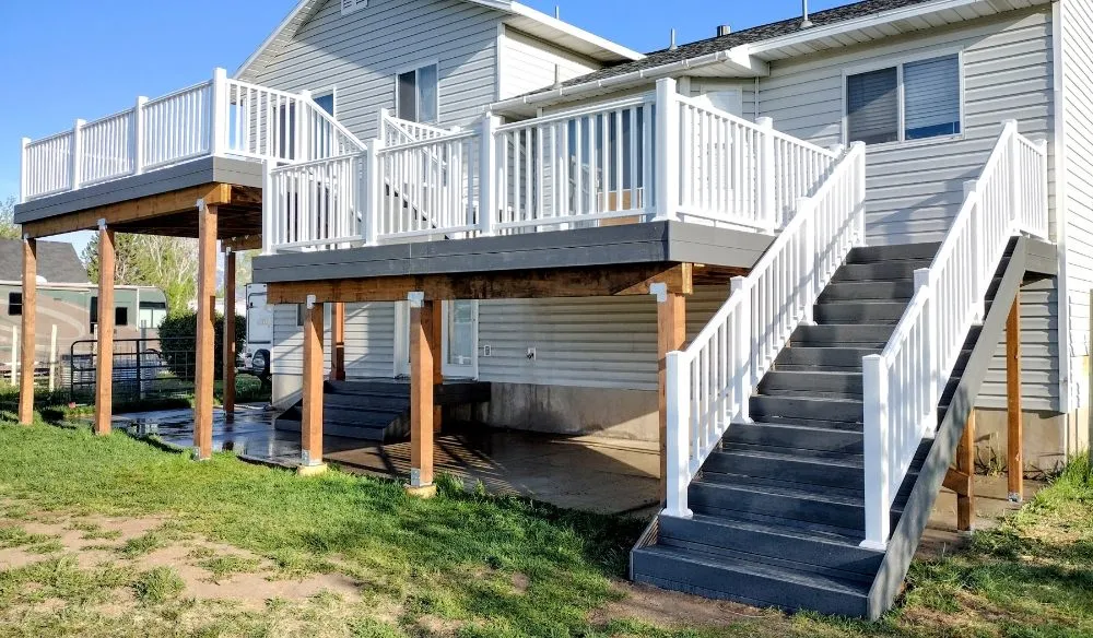 Slide of Modern Rustic Builders