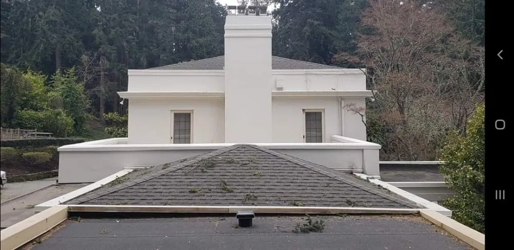 Slide of Moe Roofing