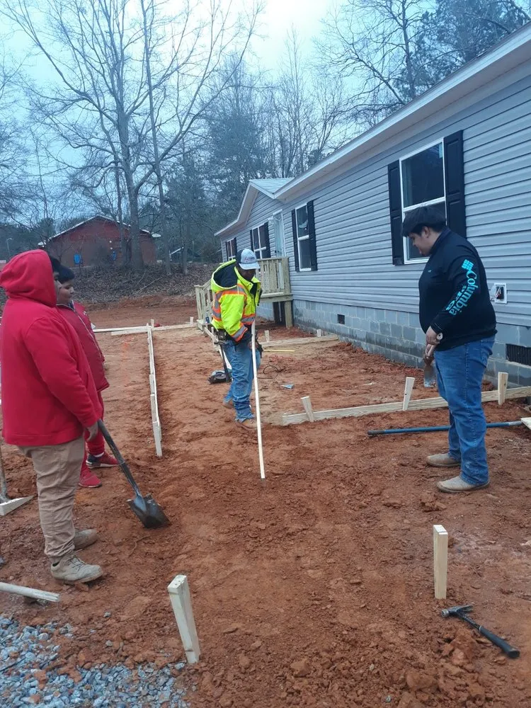 Slide of Molina Construction