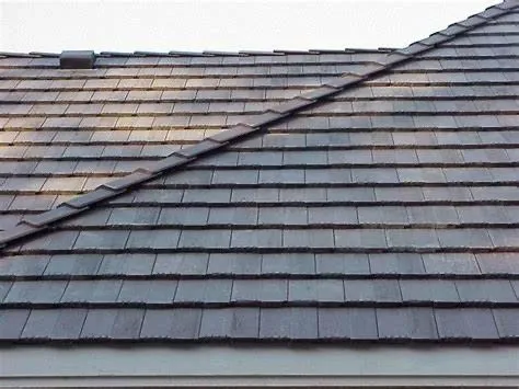 Slide of Molina’s Roofing