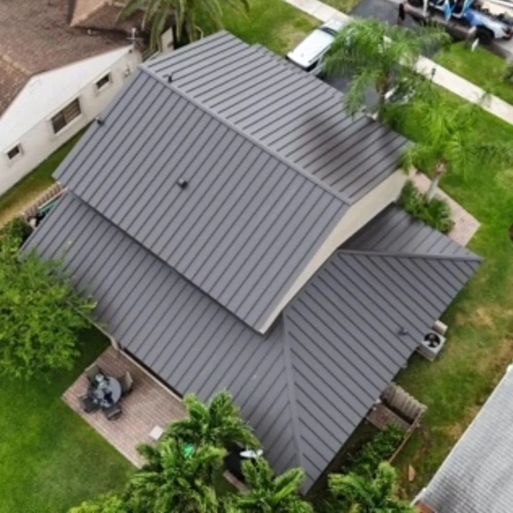 Slide of Molina's Roofing Services