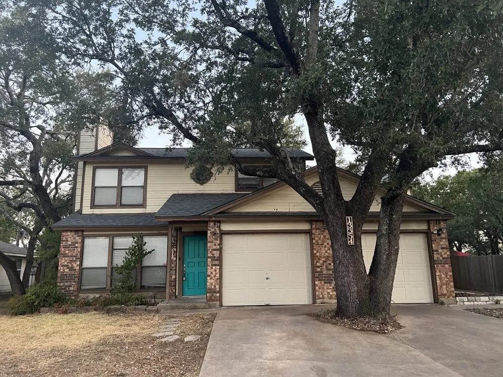 Slide of Momma Bear Roofer