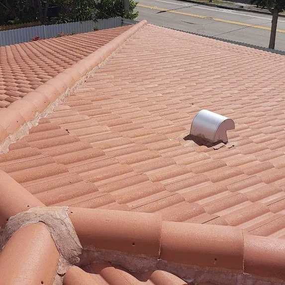 Slide of Mompie Construction Corp