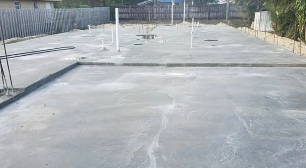 Slide of Mompie Construction Corp