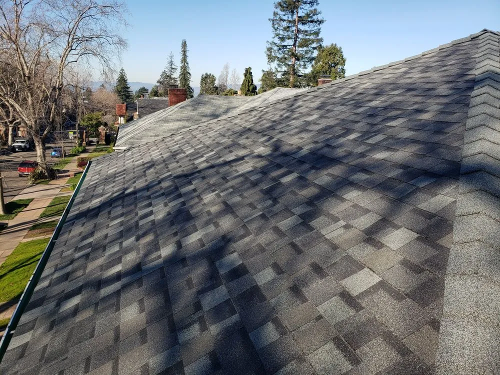 Slide of Monarca General Construction