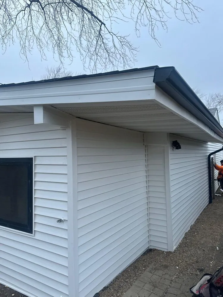 Slide of Monarca Roofing and Exteriors