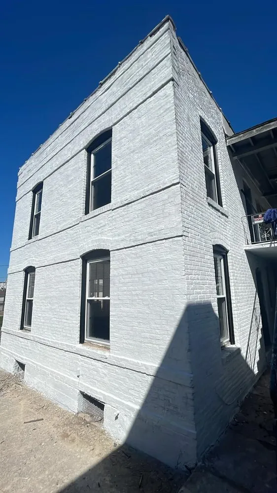 Slide of Monarca Roofing and Exteriors