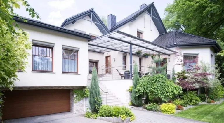 Slide of Monarch Construction & Roofing