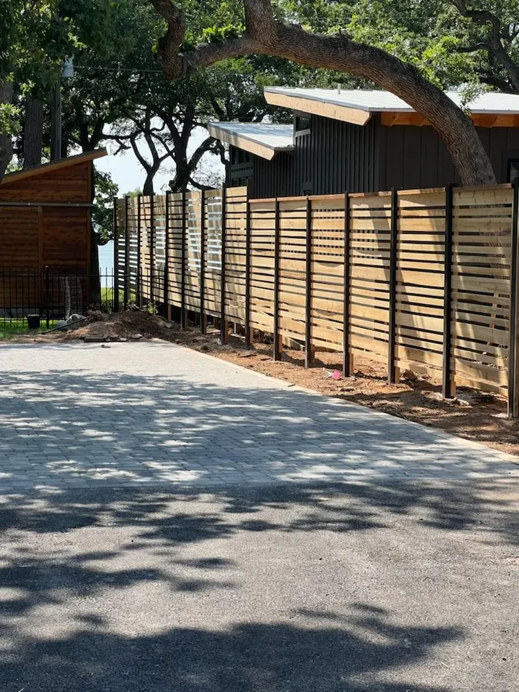 Slide of Monasterio Fencing