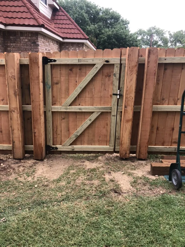 Slide of Monasterio Fencing