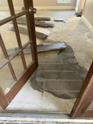 Monge Remodeling Logo