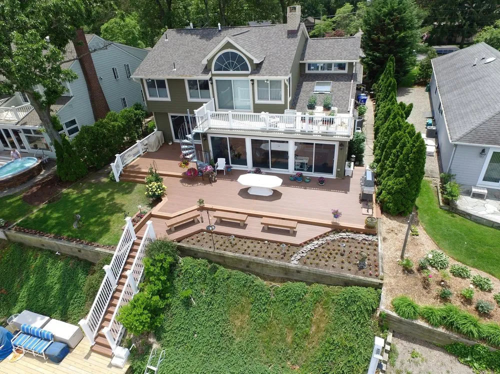 Slide of Monmouth Vinyl