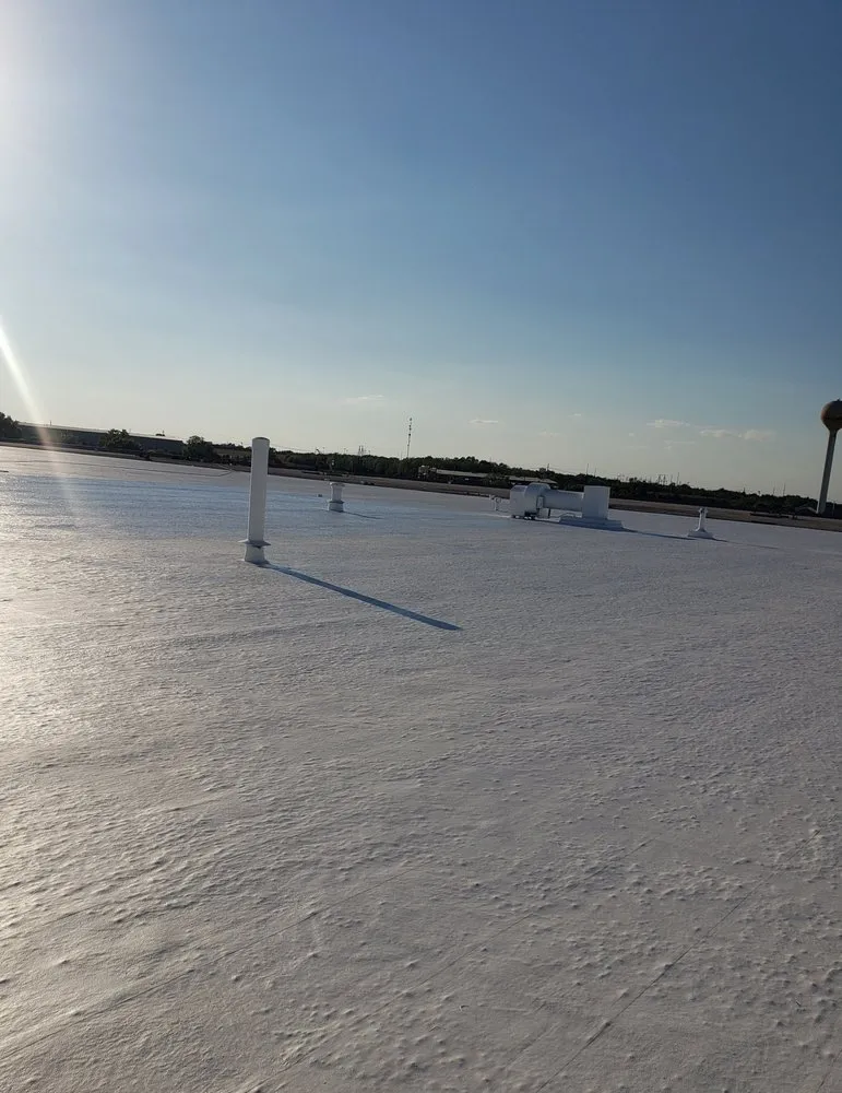 Reliable residential roofing service experts serving Boulevard, TX - Monolithic Roofing Solutions