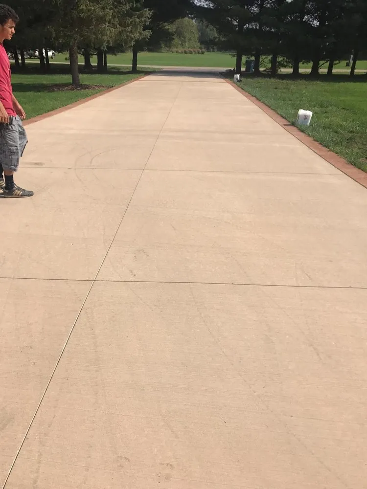 Slide of Monroy Contractors