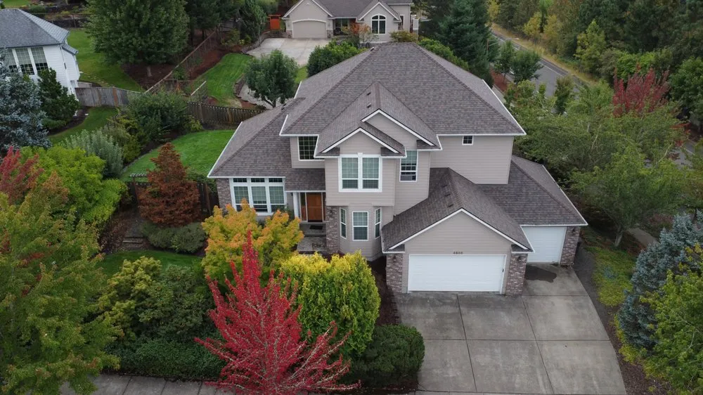 Slide of Monroy's Roofing