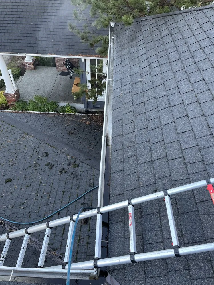 Slide of Monsoon Roofing & Gutter Pros