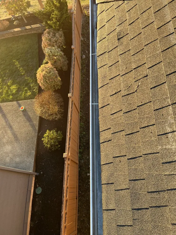 Slide of Monsoon Roofing & Gutter Pros